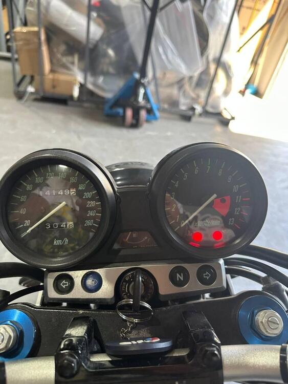 Kawasaki ZRX 1200 (2000 - 05) (4)