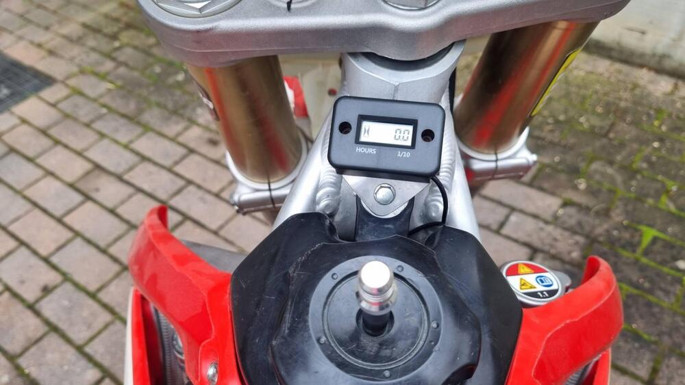 Honda CRF 250 R (2011 - 12) (4)