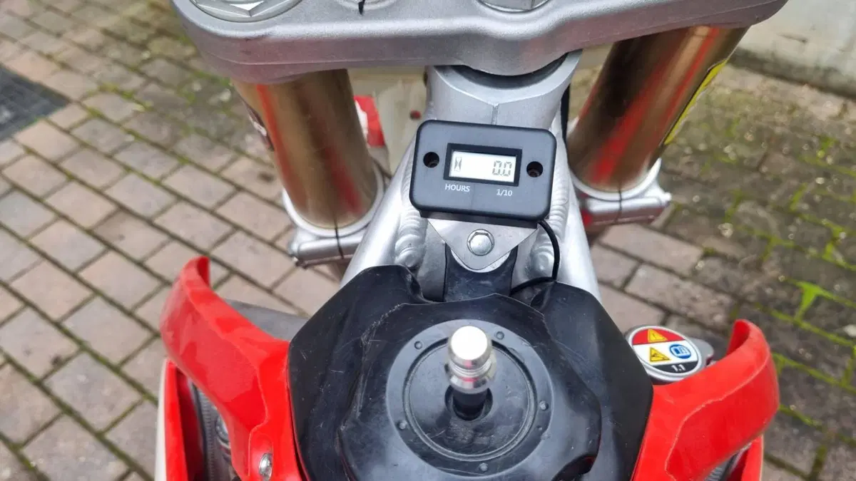 Honda CRF 250R (2011 - 12) (4)
