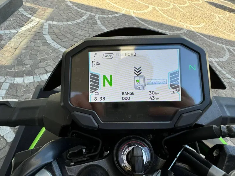 Kawasaki Z e-1 (2024 - 26) (4)