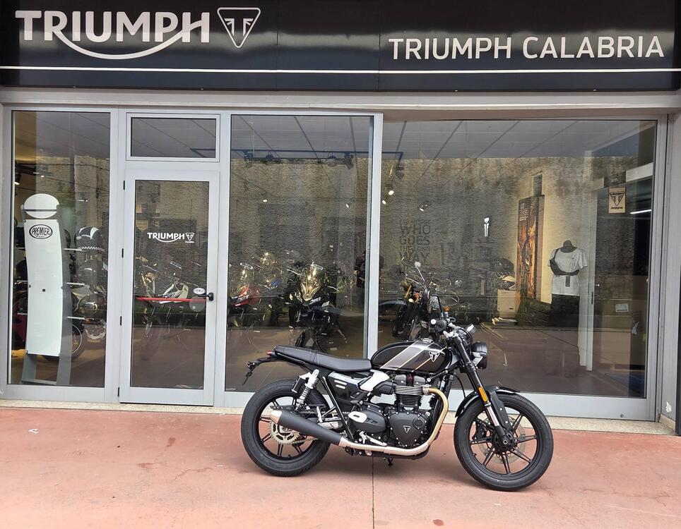 Triumph Speed Twin 900 (2025) (2)