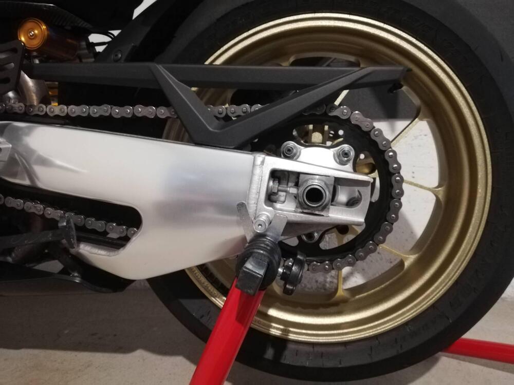 Aprilia RSV4 1100 Factory (2021 - 24) (3)