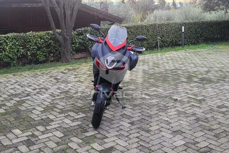 MV Agusta Turismo Veloce 800 (2017 - 2019) (2)