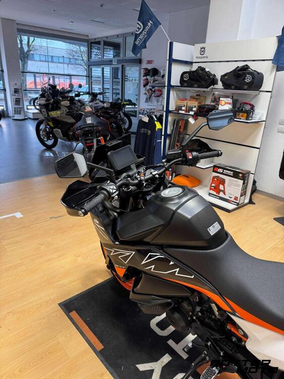 KTM 890 SMT (2023 - 26) (2)