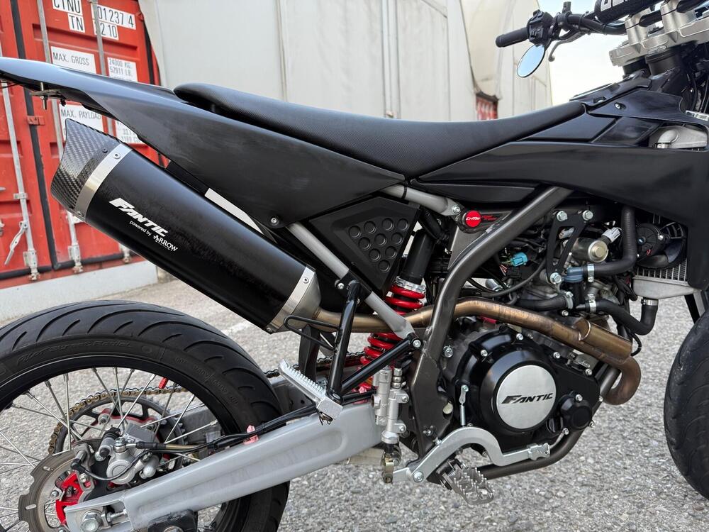 Fantic Motor XMF 125 Motard Performance 4t (2021 - 22) (3)