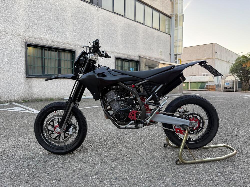 Fantic Motor XMF 125 Motard Performance 4t (2021 - 22) (4)