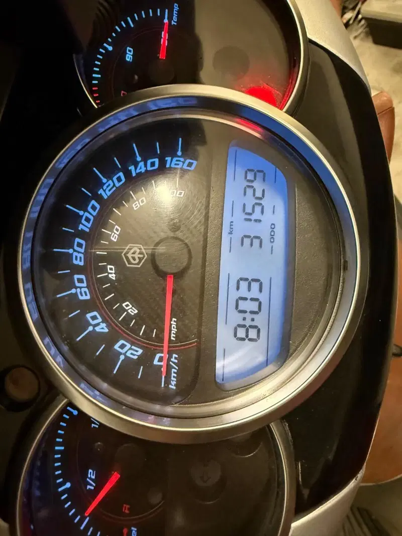 Piaggio Beverly 350 SportTouring ie ABS (2011 - 17)
