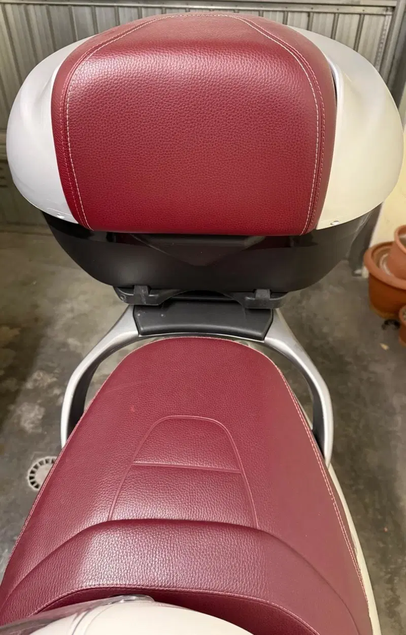 Piaggio Beverly 350 SportTouring ie ABS (2011 - 17) (7)
