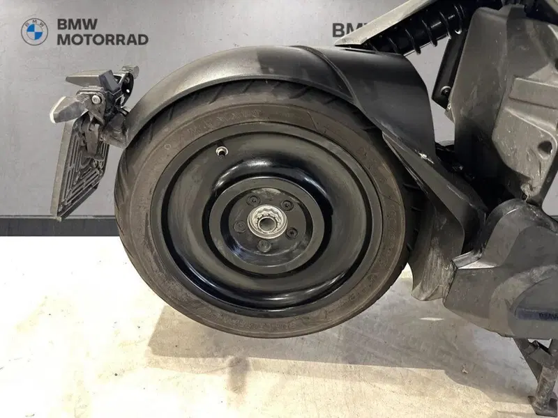 Bmw CE 04 (2021 - 25) (6)