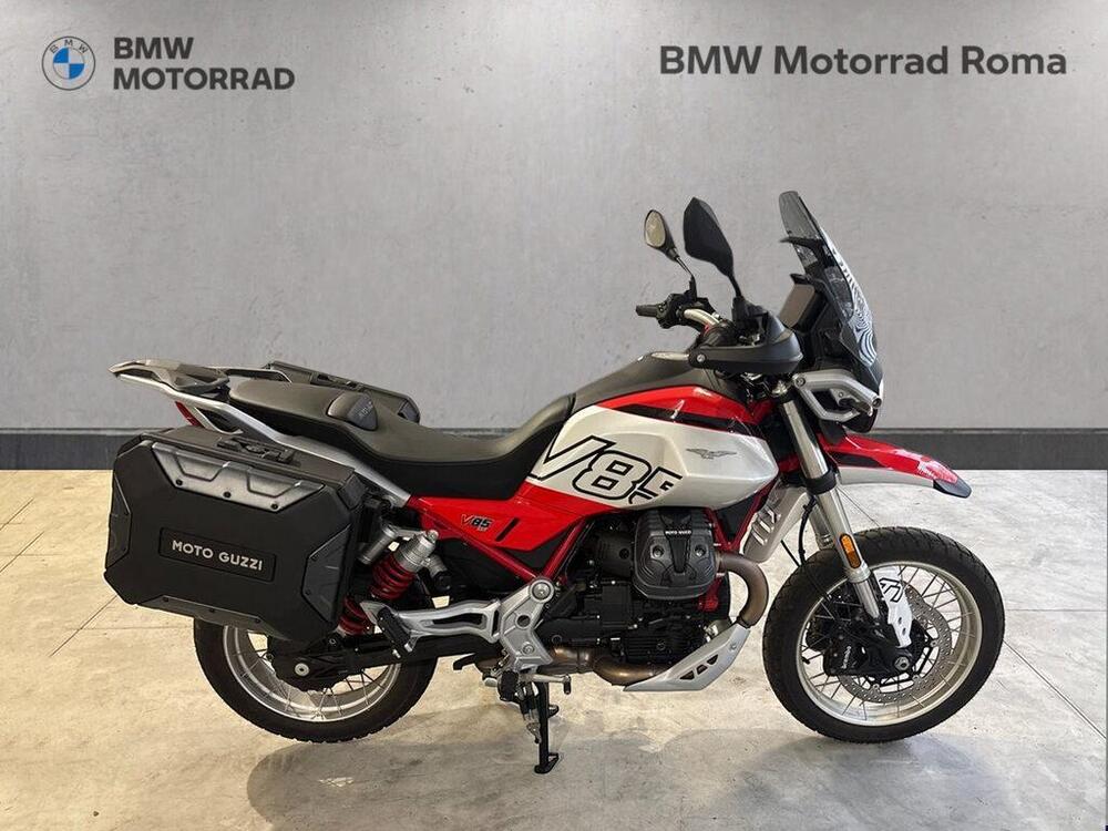 Moto Guzzi V85 TT (2024 - 25) (2)