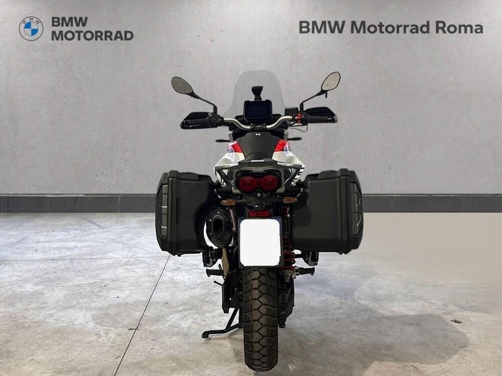 Moto Guzzi V85 TT (2024 - 25) (4)