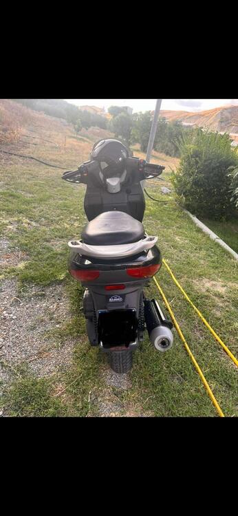 Malaguti Madison 125 4T (3)