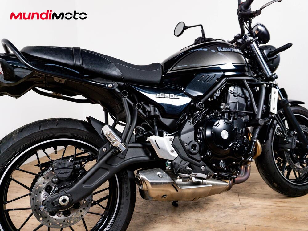 Kawasaki Z 650 RS (2025 - 26) (4)