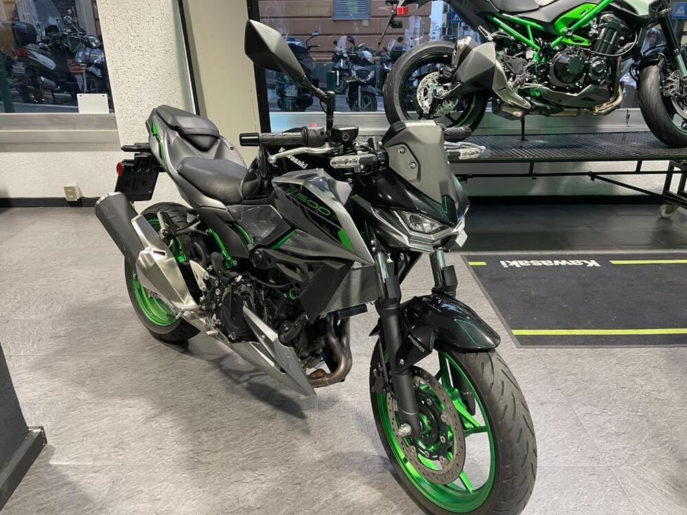 Kawasaki Z 500 SE (2024 - 26) (3)