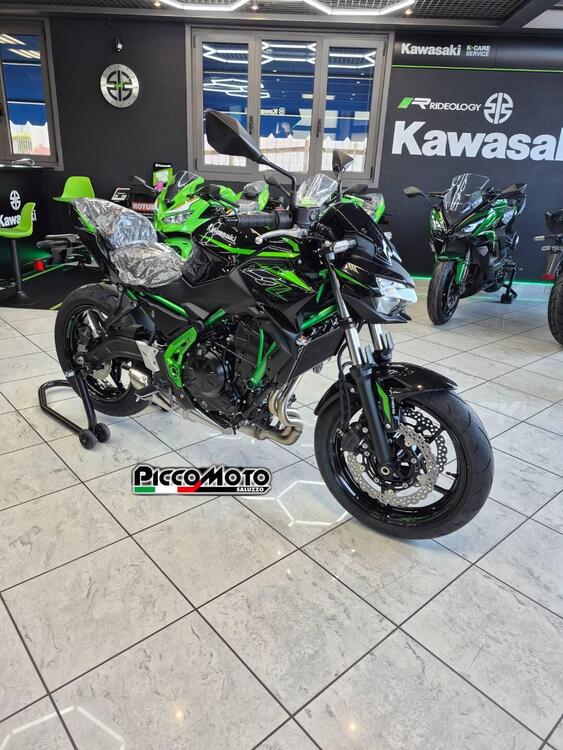 Kawasaki Z 650 (2025 - 26) (2)