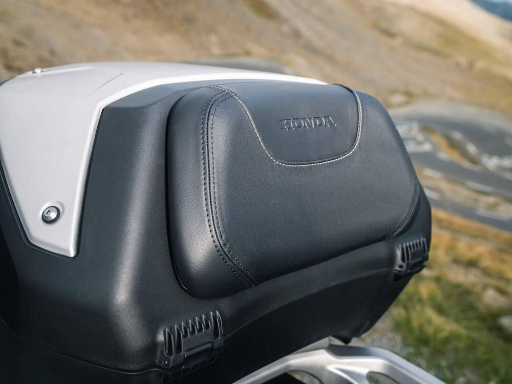 Honda Transalp XL750 (2025) (5)