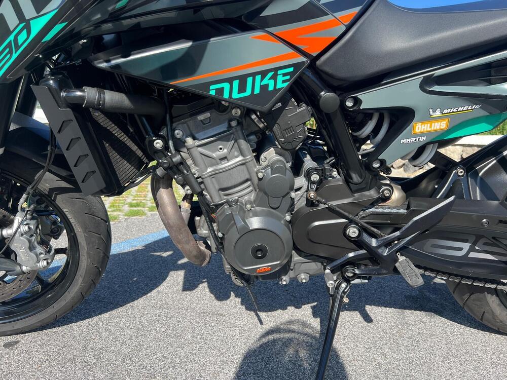 KTM 890 Duke L (2021) (3)