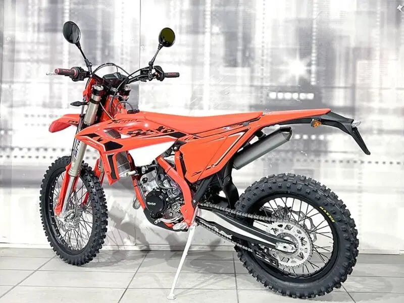 Betamotor RR 125 4T Enduro R (2024 - 26) (2)