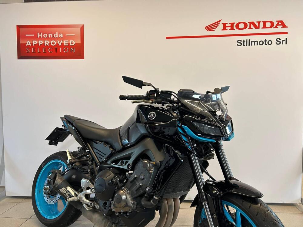 Yamaha MT-09 (2017 - 20) (2)