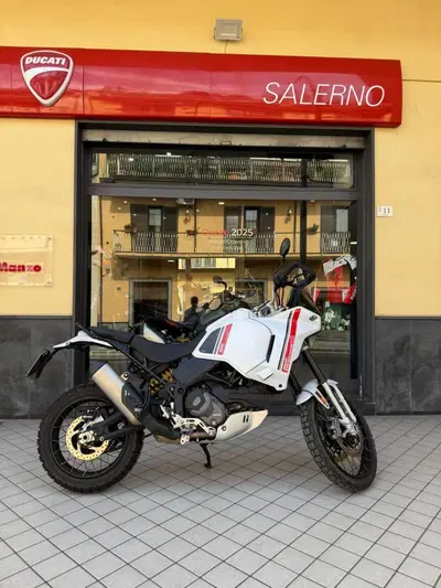 Ducati DesertX (2022 - 25) usata