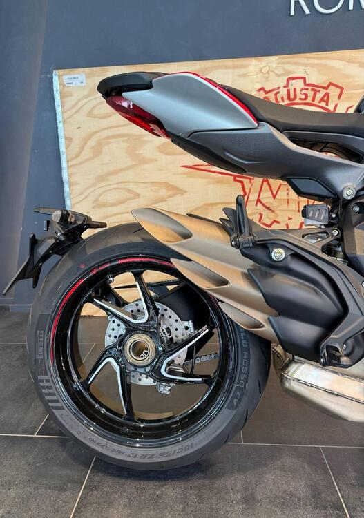 MV Agusta Brutale 800 RR Ottantesimo (2025) (4)