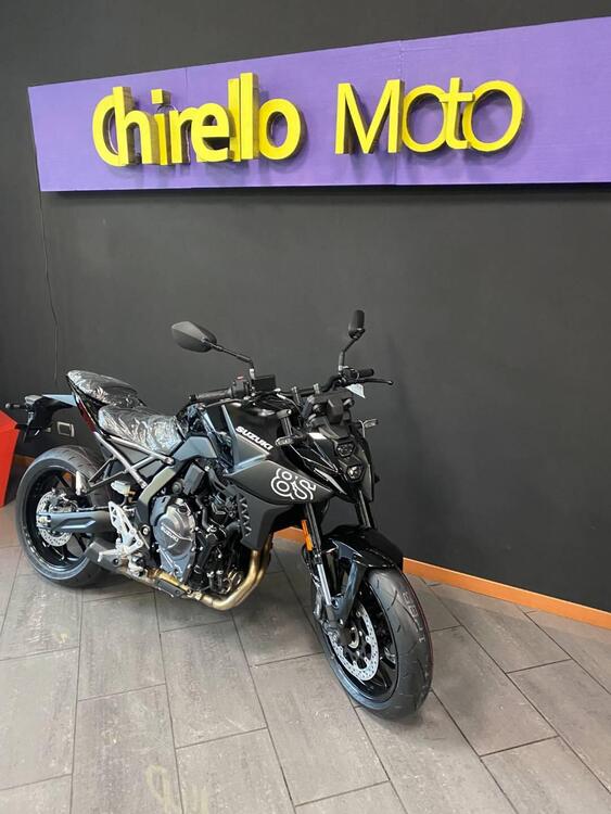 Suzuki GSX-8S (2025) (3)