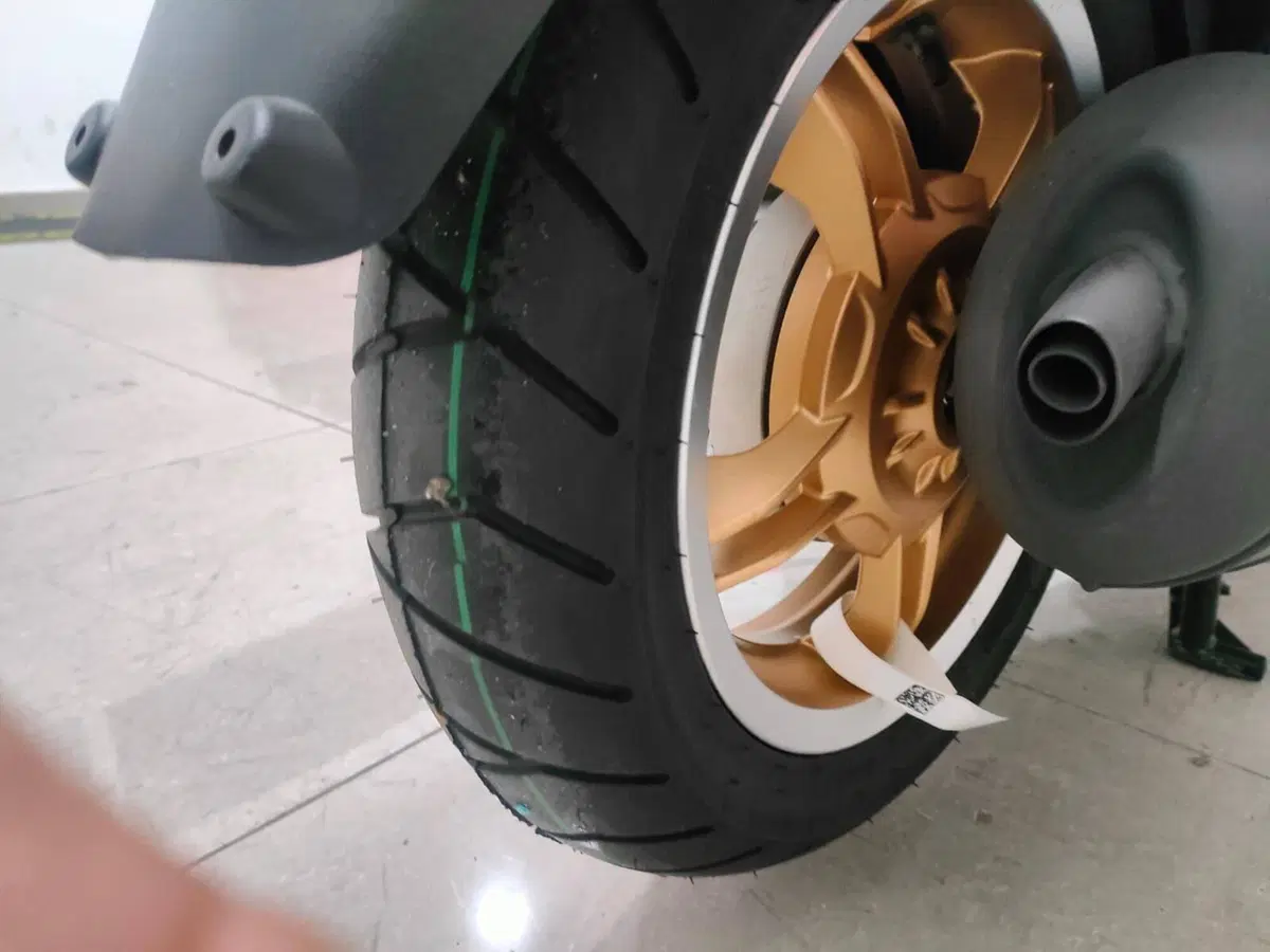 Vespa Primavera 150 Officina 8 (2026) (8)