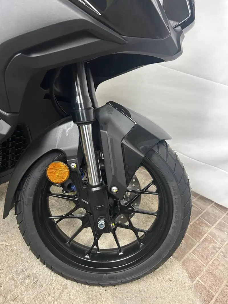 Honda ADV 350 (2025 - 26) (4)