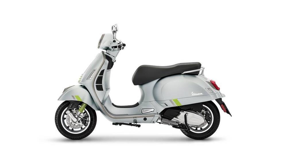 Vespa GTS 300 Super Tech (2023 - 24) (3)