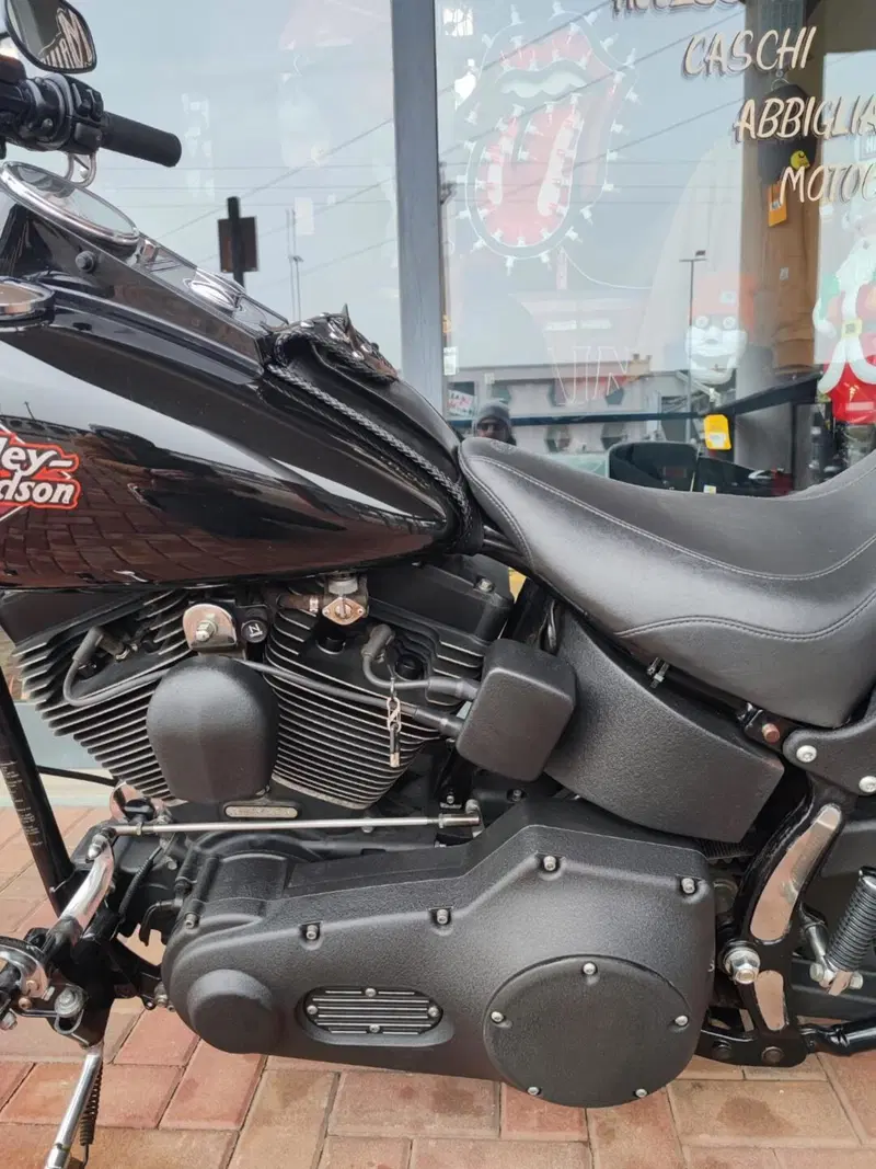 Harley-Davidson 1450 Night Train (1999 - 03) - FXSTB (9)