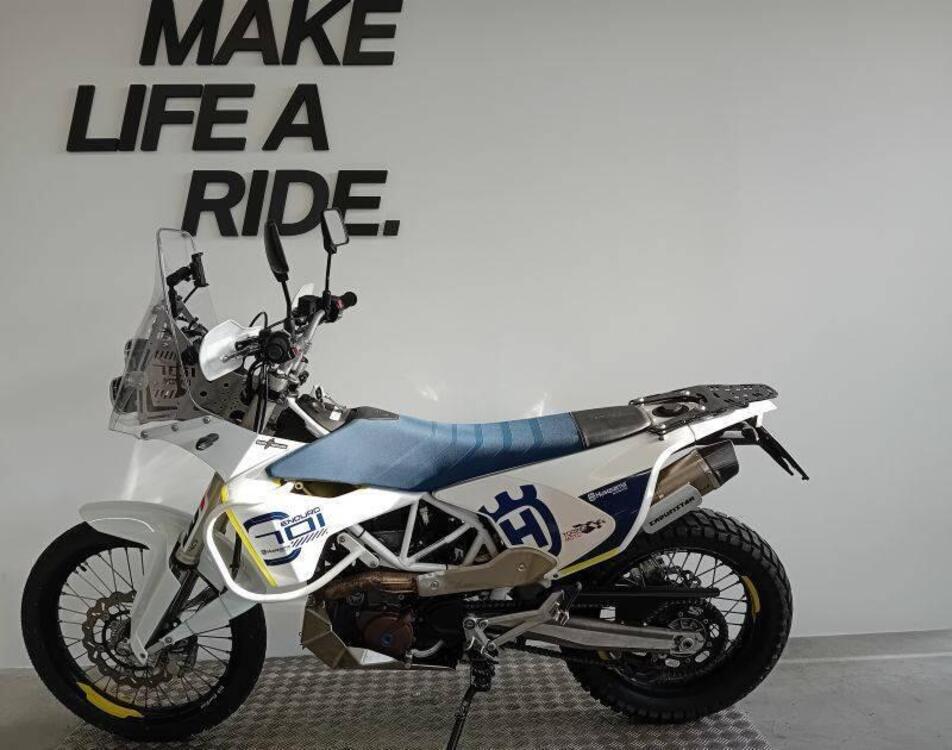 Husqvarna 701 Enduro (2017 - 19) (2)