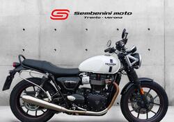 Triumph Street Twin 900 (2017 - 18) usata