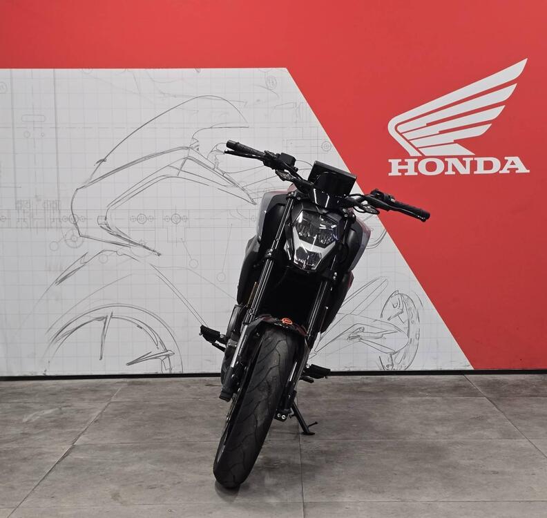 CFMOTO 300NK (2021 - 25) (2)