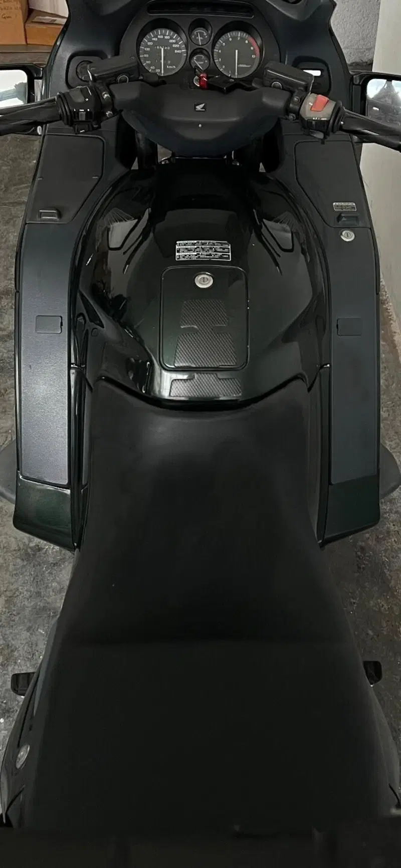 Honda ST 1100 Pan European (1991 - 02) (3)