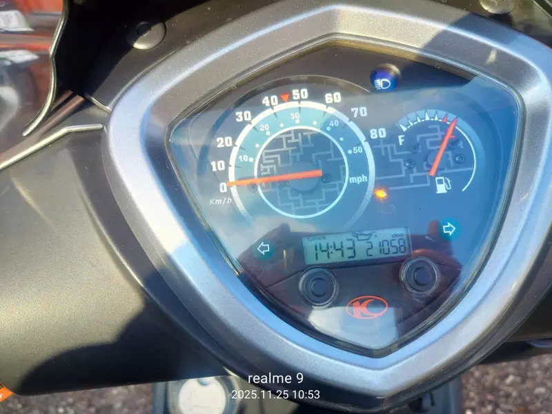 Kymco Agility 50 R16 + (2021 - 26) (19)