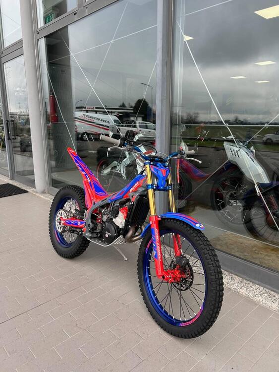 Betamotor Evo 300 2T Factory (2025) (3)