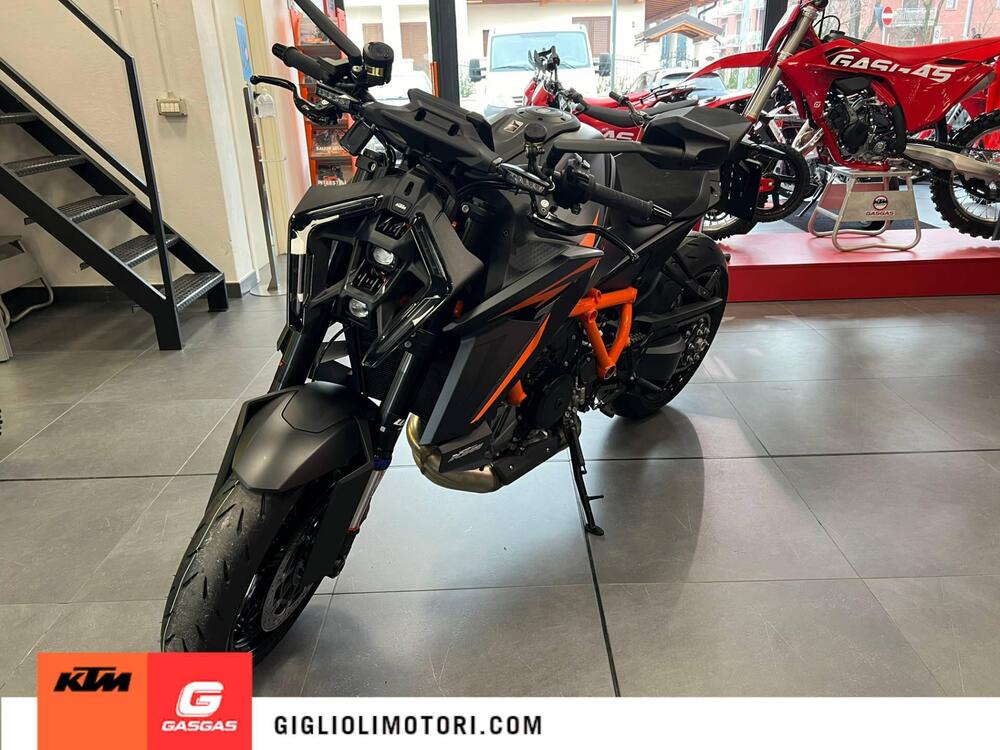 KTM 1390 Super Duke R (2024 - 26) (2)