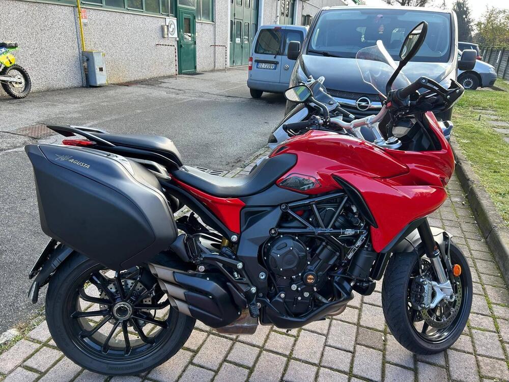 MV Agusta Turismo Veloce 800 Rosso (2021 - 23) (2)