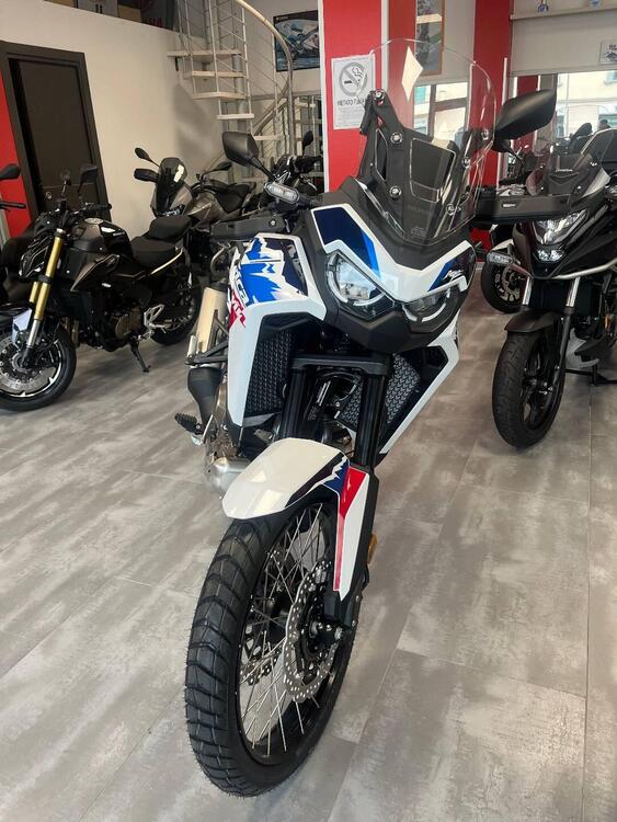 Honda Africa Twin CRF 1100L ES (2024 - 25) (2)