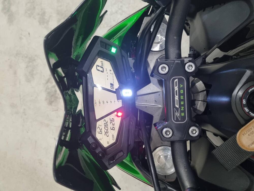 Kawasaki Z 800 (2012 - 13) (5)