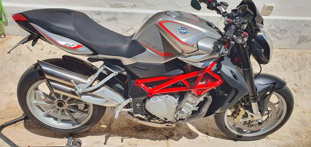 MV Agusta Brutale 1090 R (2012 - 15) (4)