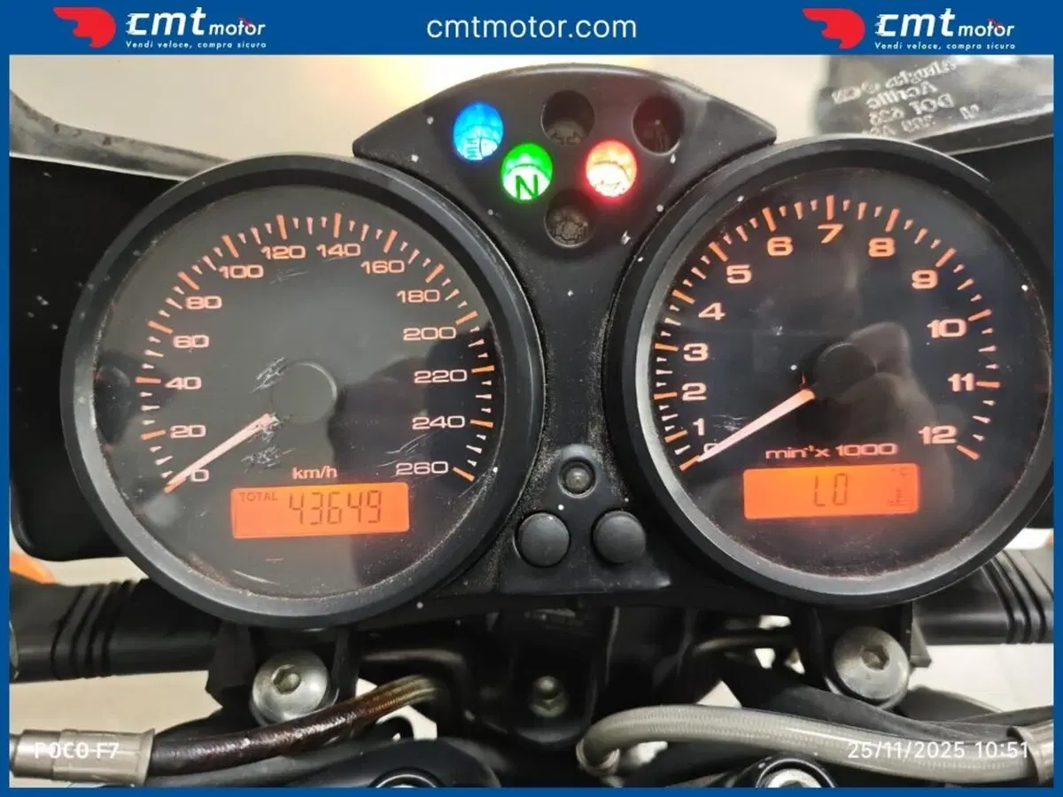 Ducati Monster 695 (2006 - 08) (4)