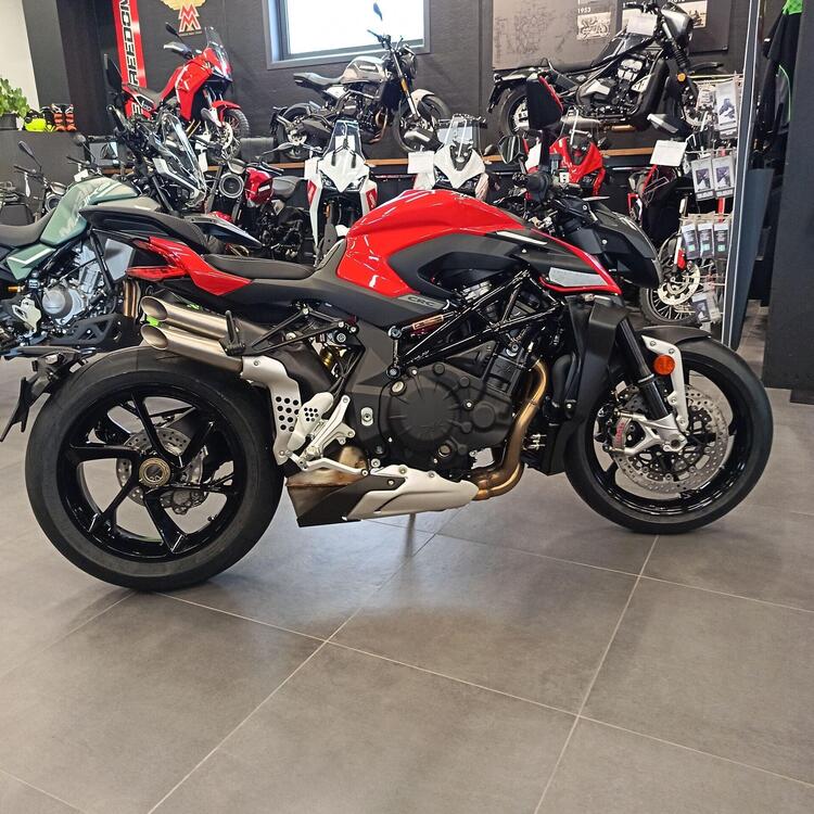 MV Agusta Brutale 1000 RS (2022 - 25) (2)