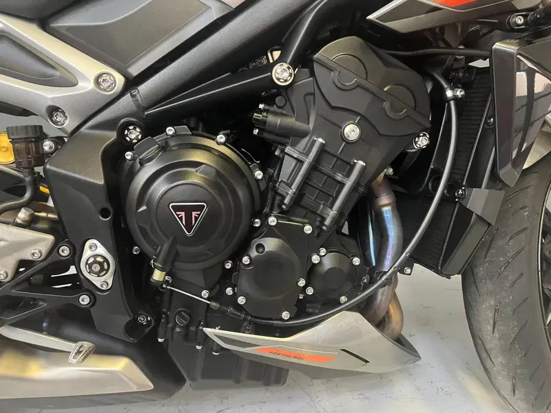 Triumph Street Triple 765 RS (2023 - 26) (5)