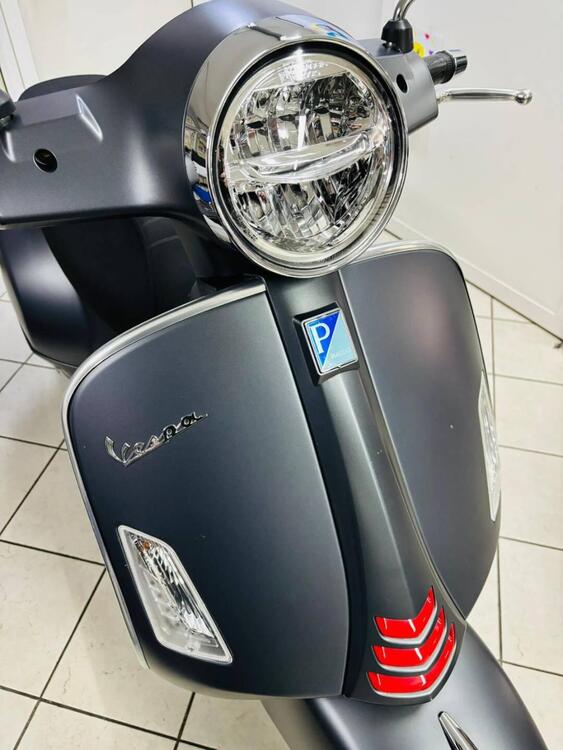 Vespa GTS 300 Super Hpe (2021 - 22) (5)