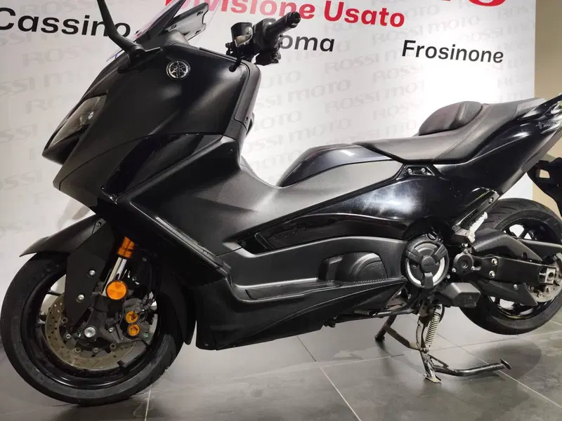 Yamaha T-Max 560 Tech Max (2022 - 24) (2)