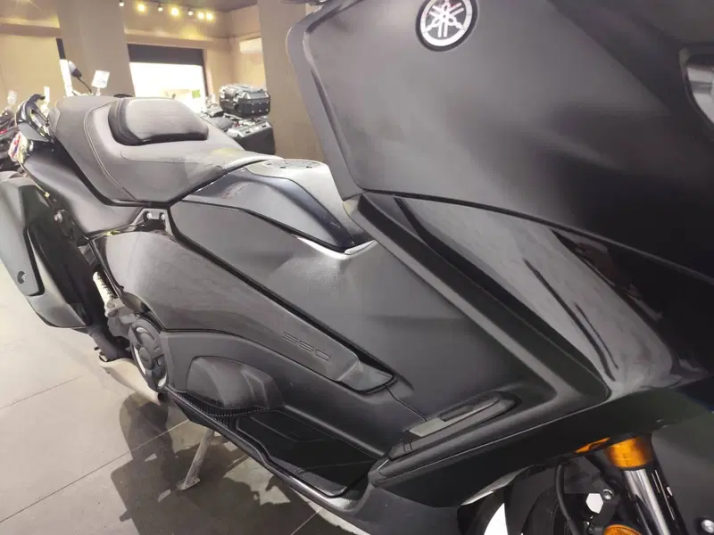 Yamaha T-Max 560 Tech Max (2022 - 24) (6)