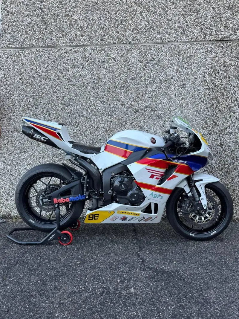 Honda CBR 600 RR (2024 - 26)
