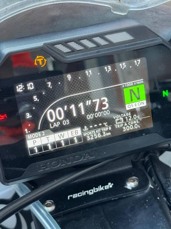 Honda CBR 600 RR (2024 - 25) (4)