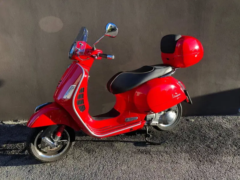 Vespa GTS 300 Super (2017 - 18) (4)